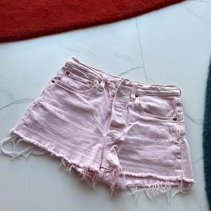 Levi’s jeans pink